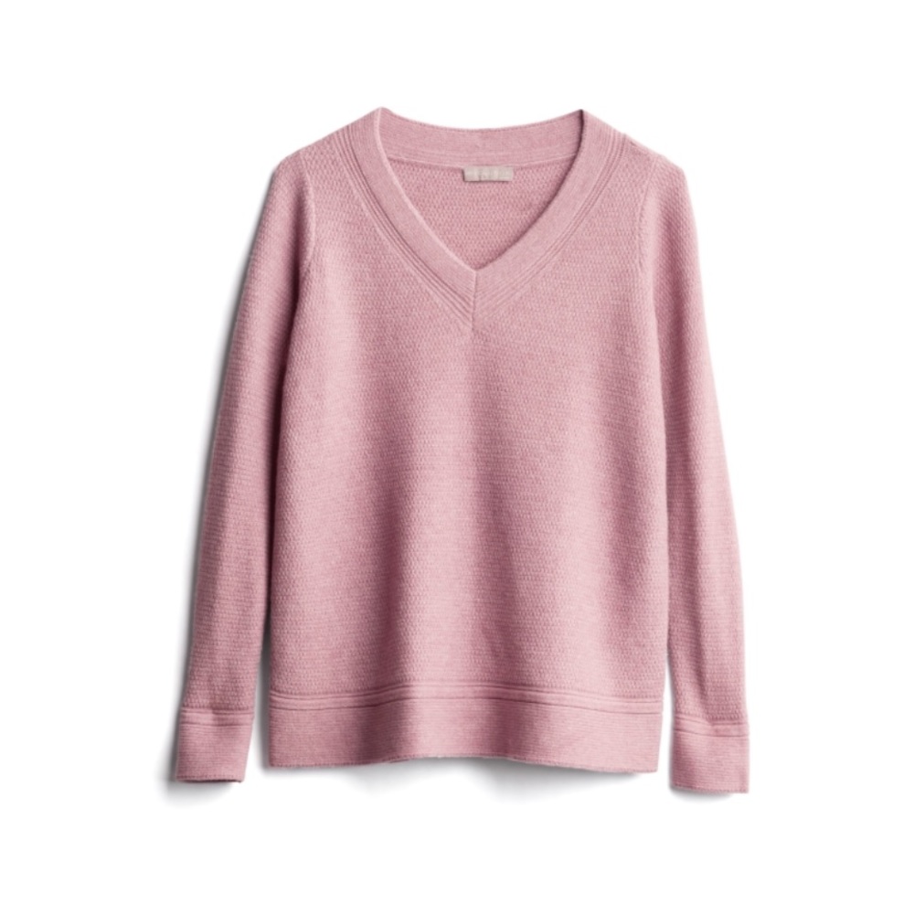 Evolution by Cyrus v-neck pullover